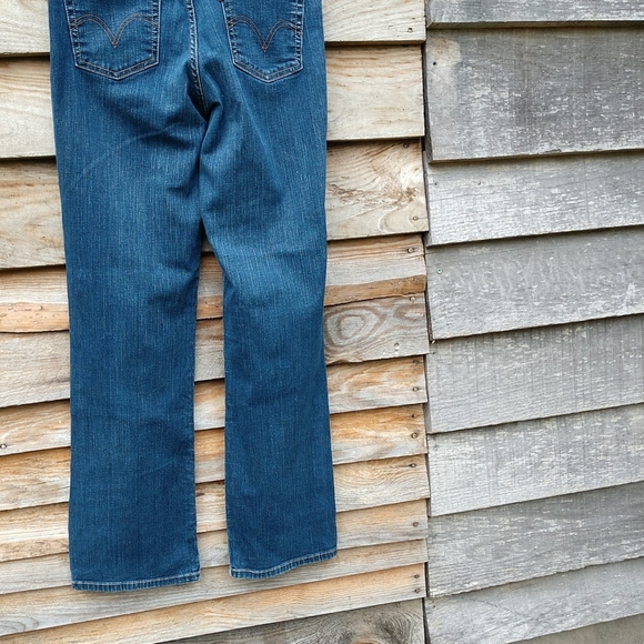 Levi's 512 Perfectly Slimming Mid Rise Bootcut Size 6 Long - Picture 5 of 11